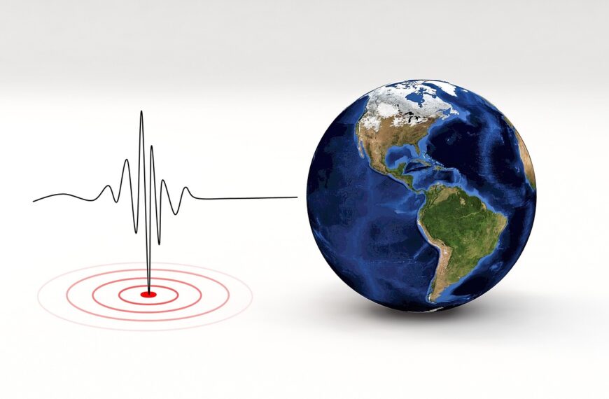 Earthquake hit Delhi