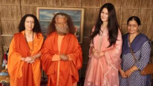 Maha Kumbh 2025: Katrina Kaif took a holy dip in Sangam with her mother-in-law, said- 'I am very fortunate'