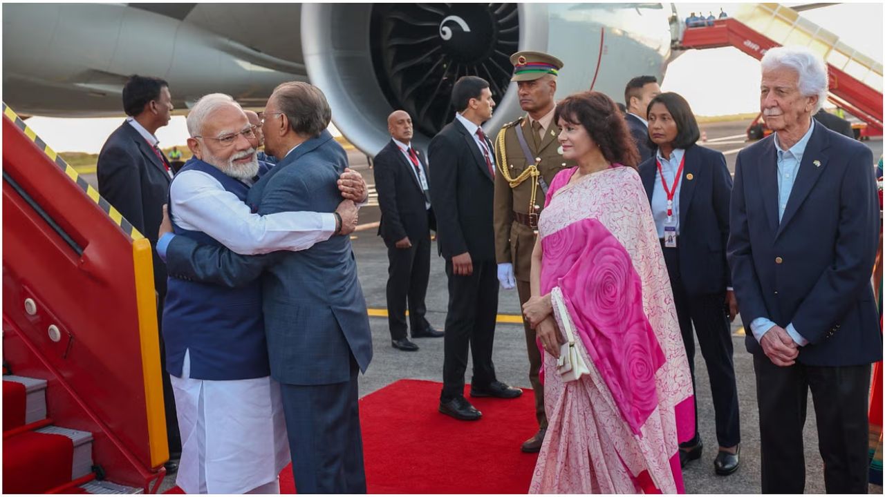 PM Modi received a grand welcome in Mauritius, bilateral relations will be discussed